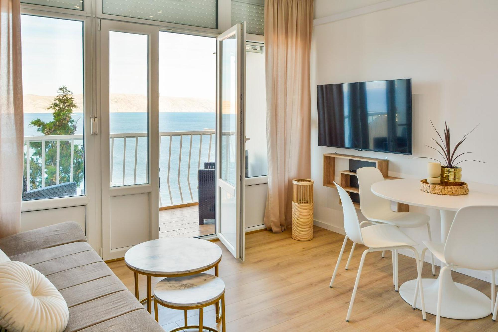 Apartman Elena Senj  Eksteriør billede
